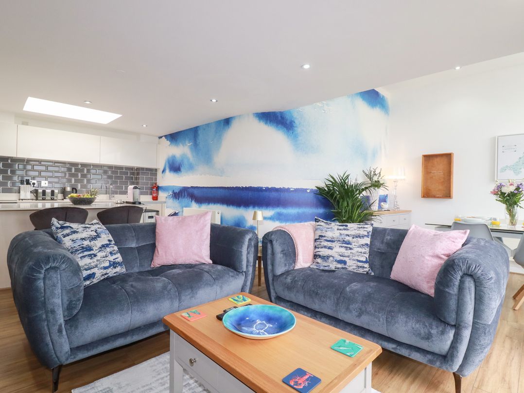 Penthouse @46Zinc - Headland View