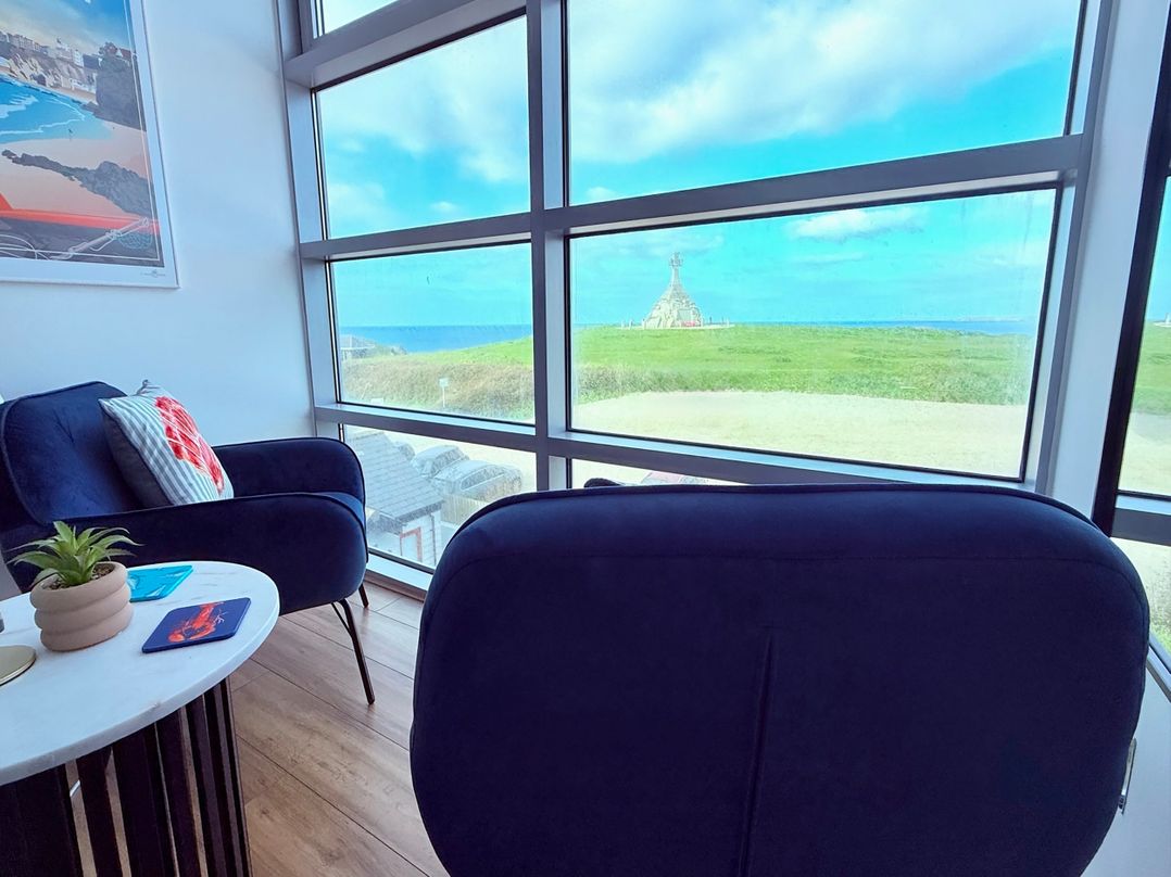 Penthouse @46Zinc - Headland View