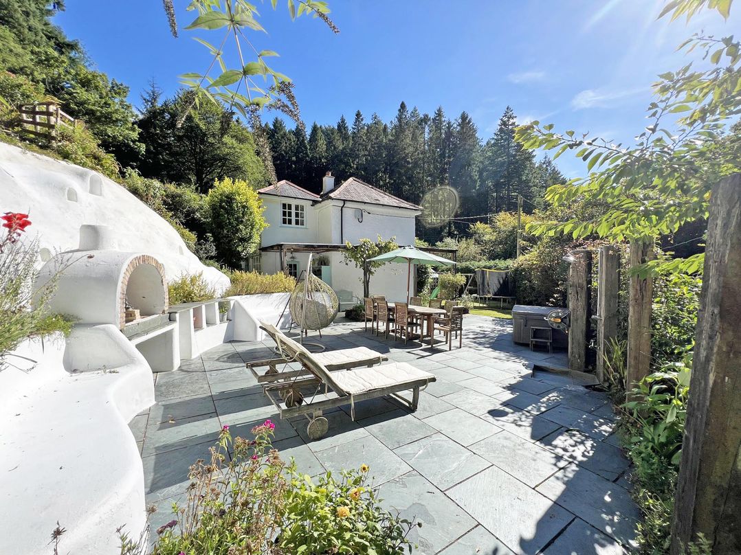 Lost In The Woods Lodge