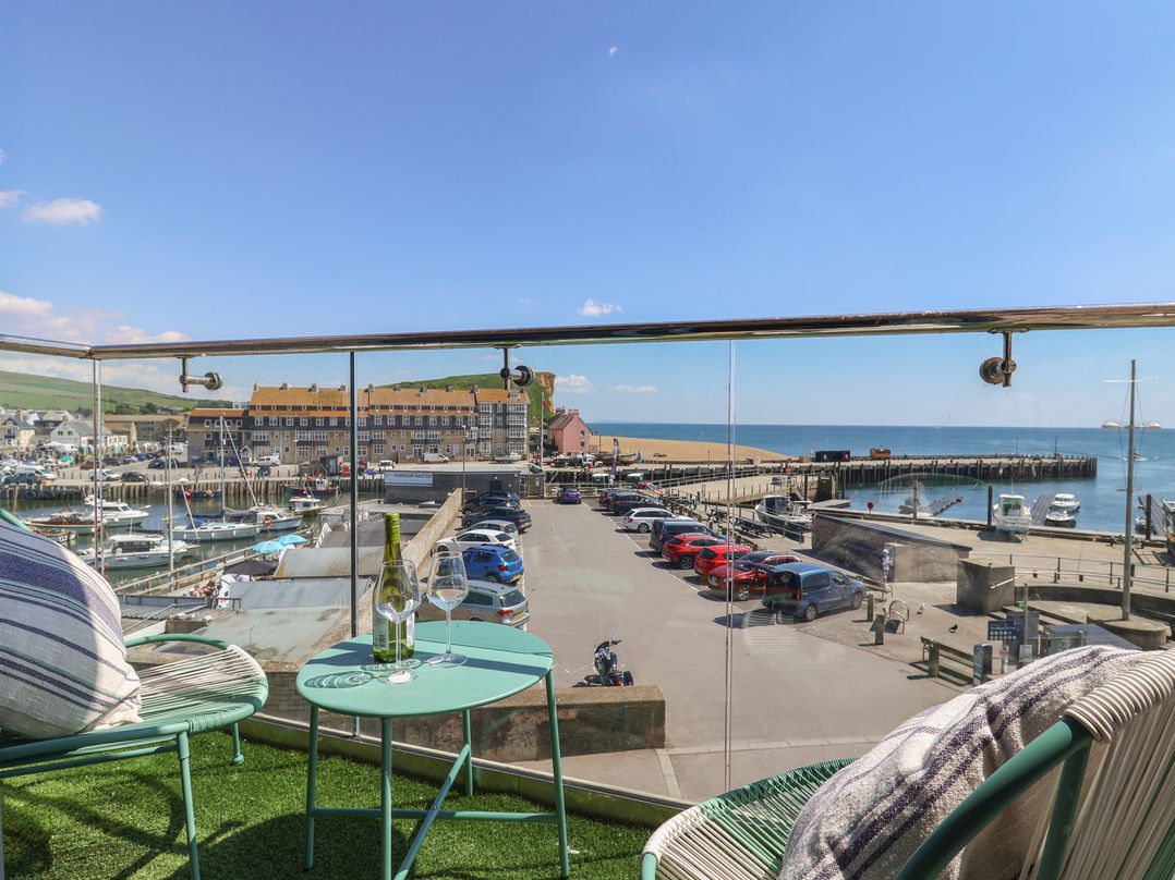 36 Quay West Apartments