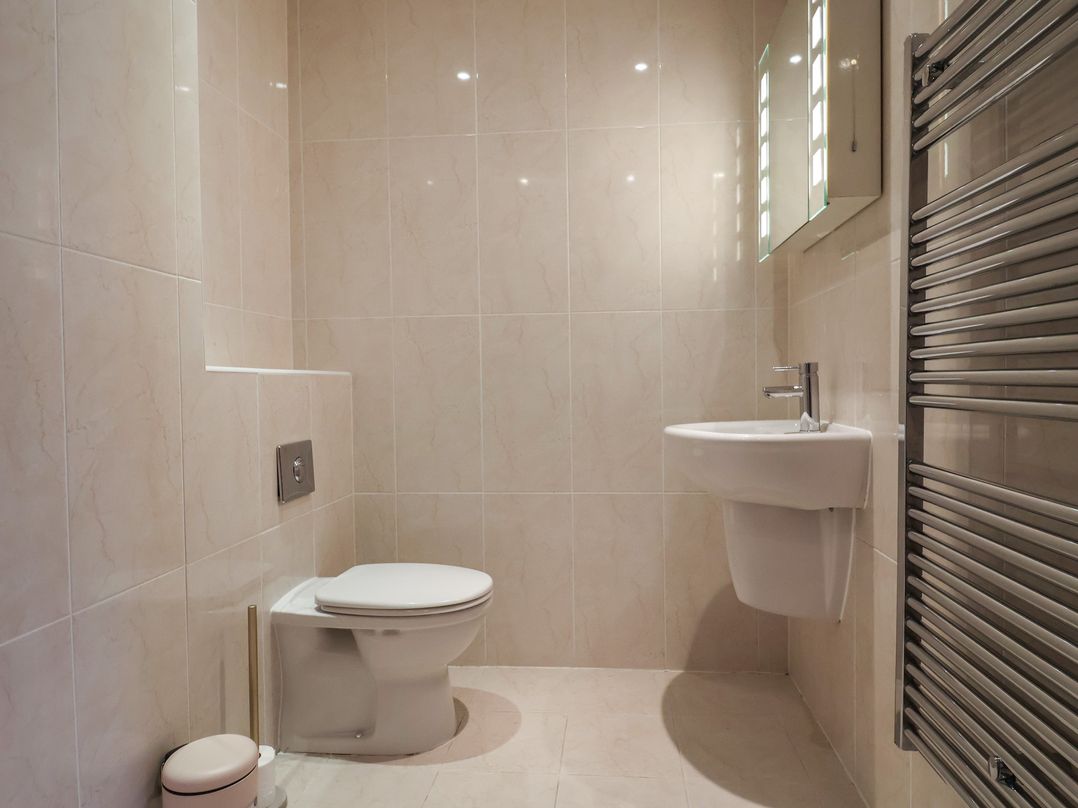 36 Quay West Apartments