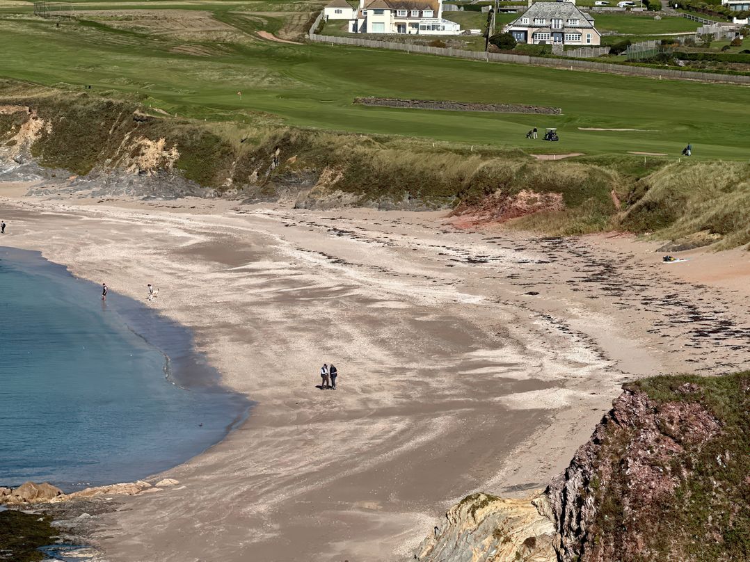 Thurlestone, 1 Island View