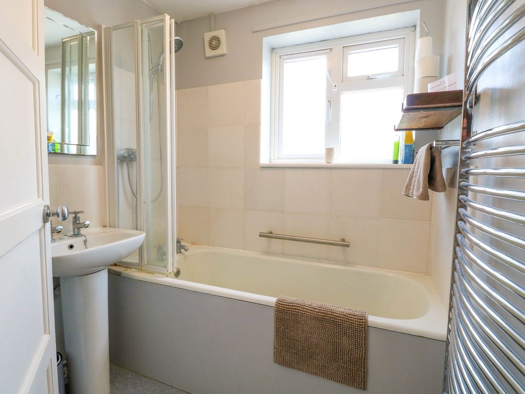 3 Birkbeck Way