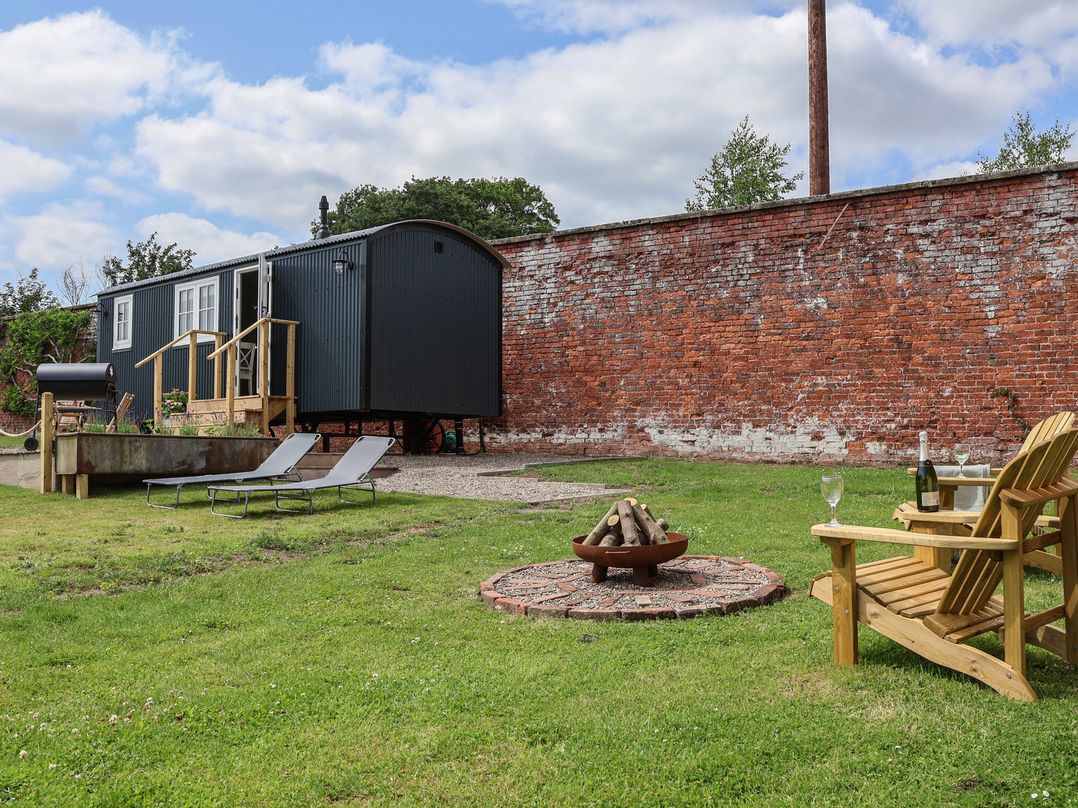 The Garden Hut