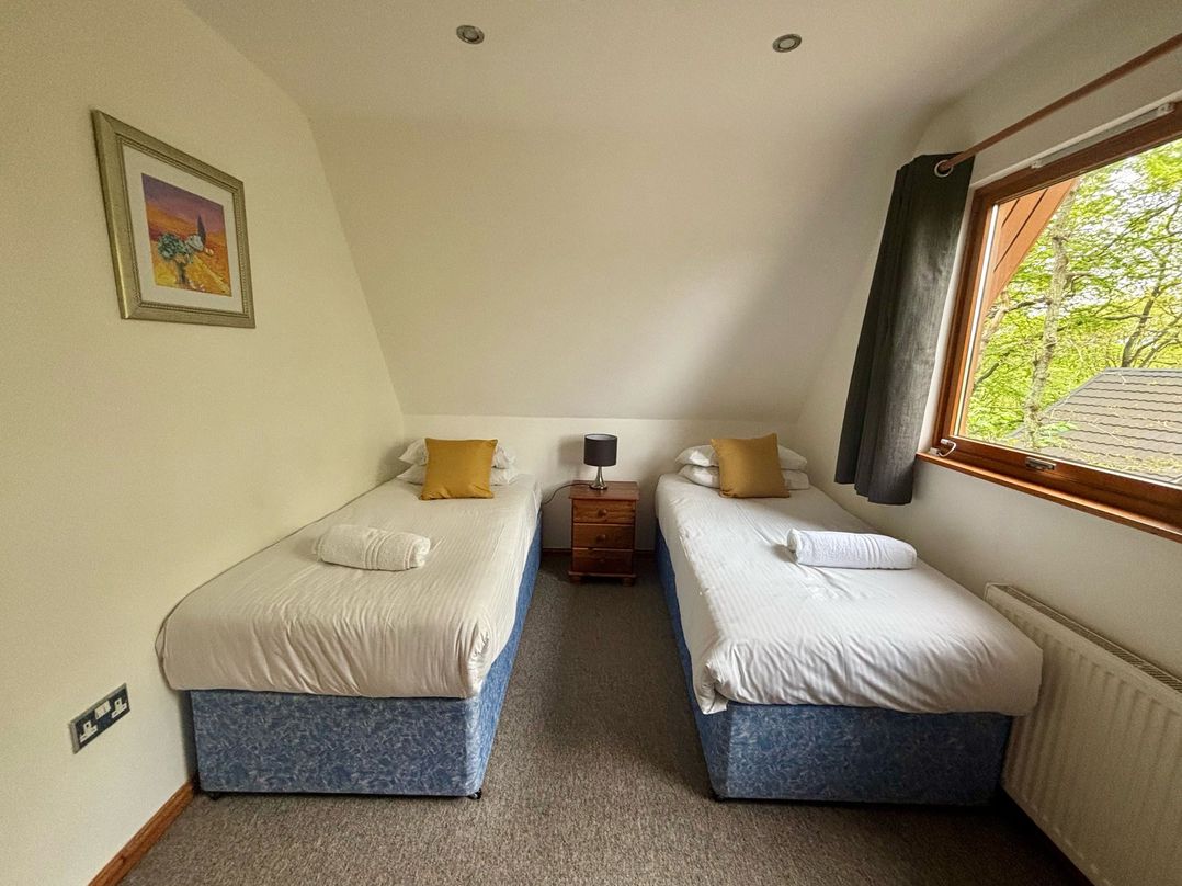 Acorn Lodge