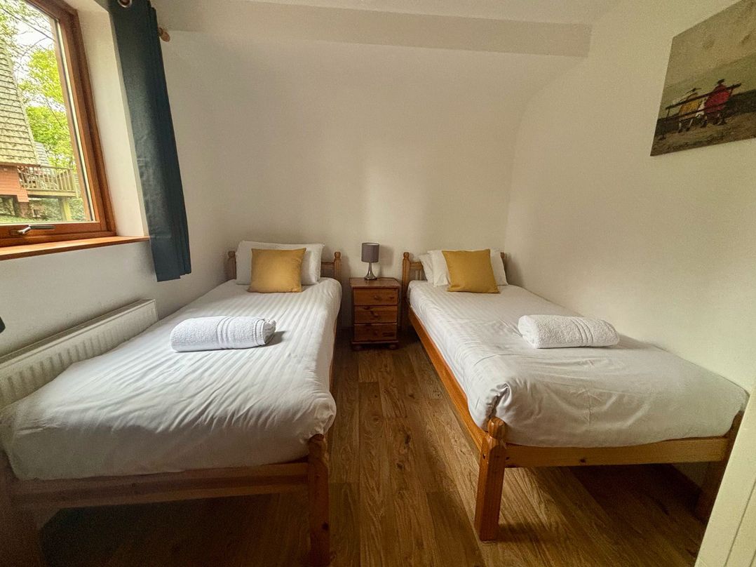 Acorn Lodge