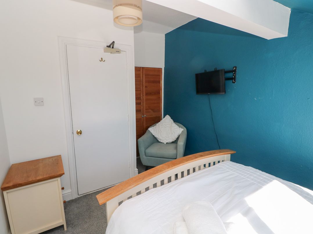 Castleview Coastal Comfort