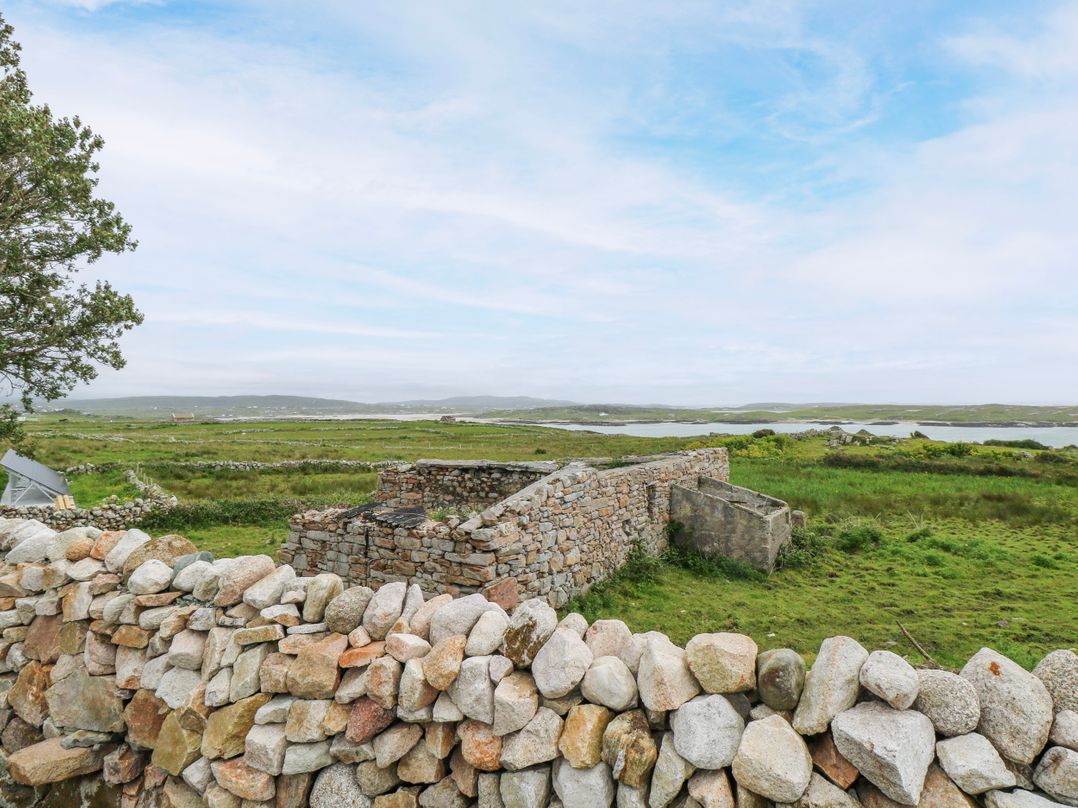 Nead na bhFáinleog (Swallows’ Nest)