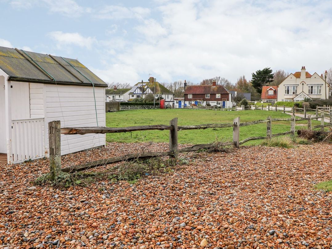 2 Seaview Cottages