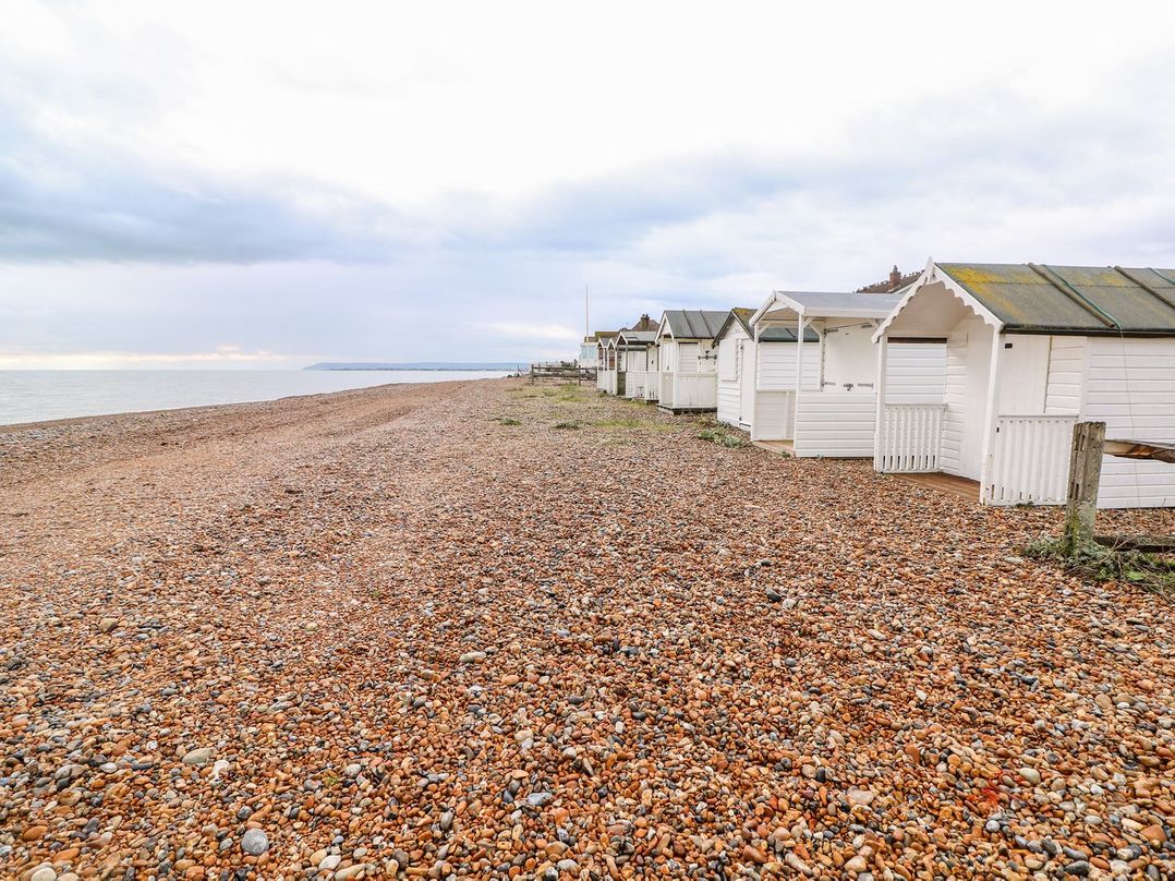 2 Seaview Cottages