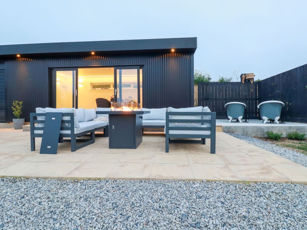 The Lake Boat exclusive retreat