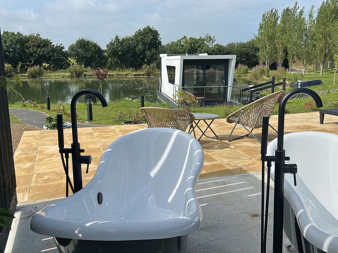 The Lake Boat exclusive retreat