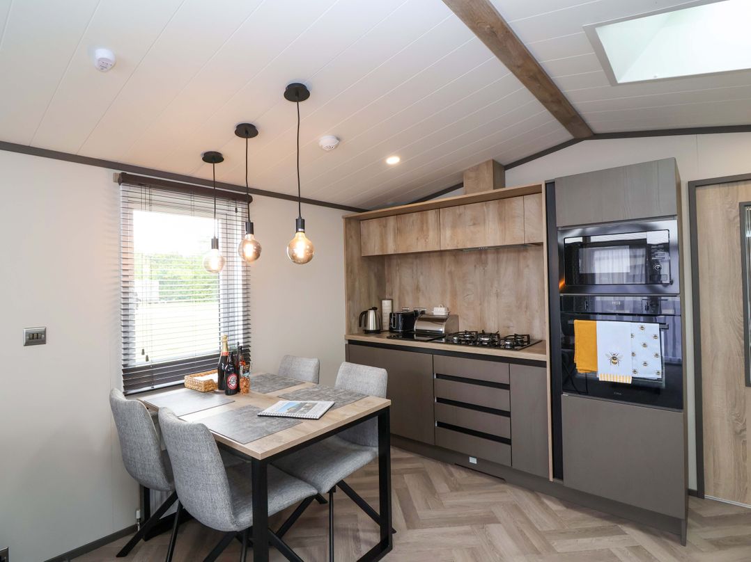 Hazelnut Lodge