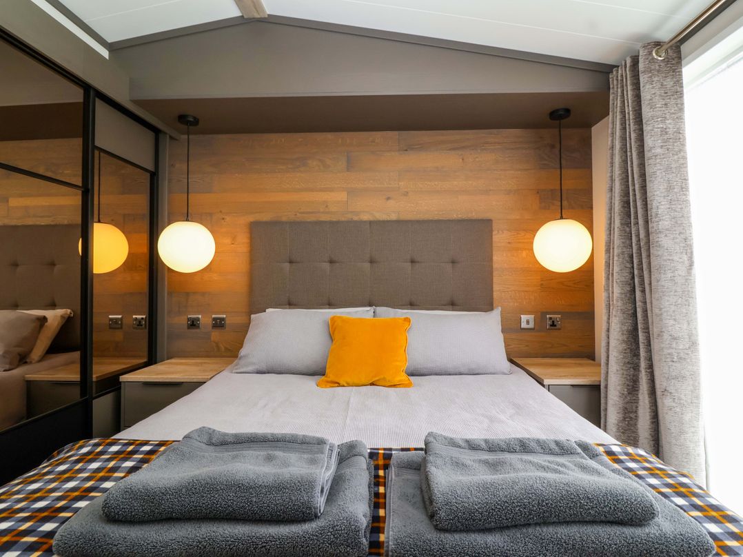 Hazelnut Lodge