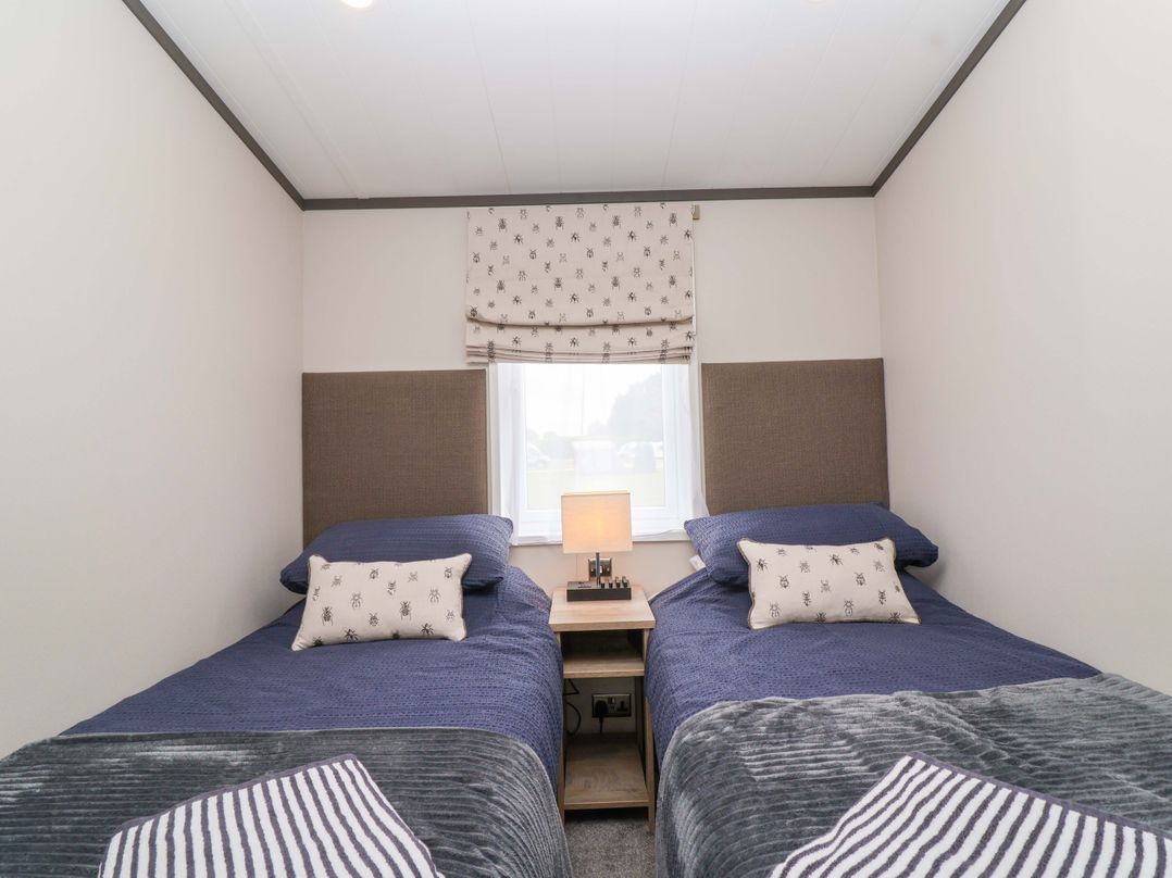 Hazelnut Lodge