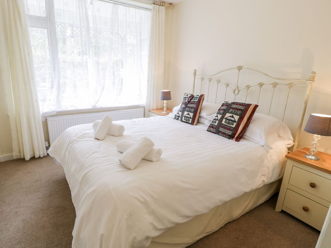 3 Riverside Bungalows