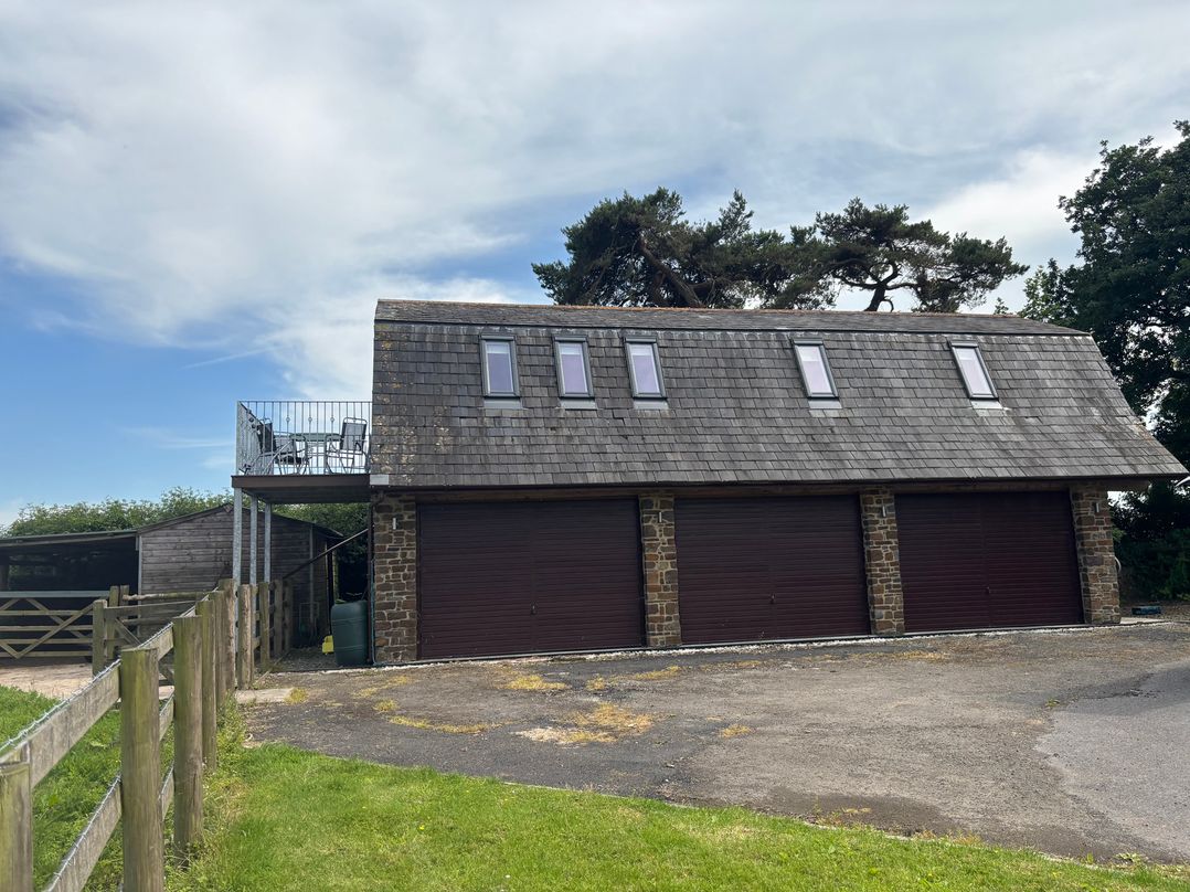 Hayes Lodge Coach House
