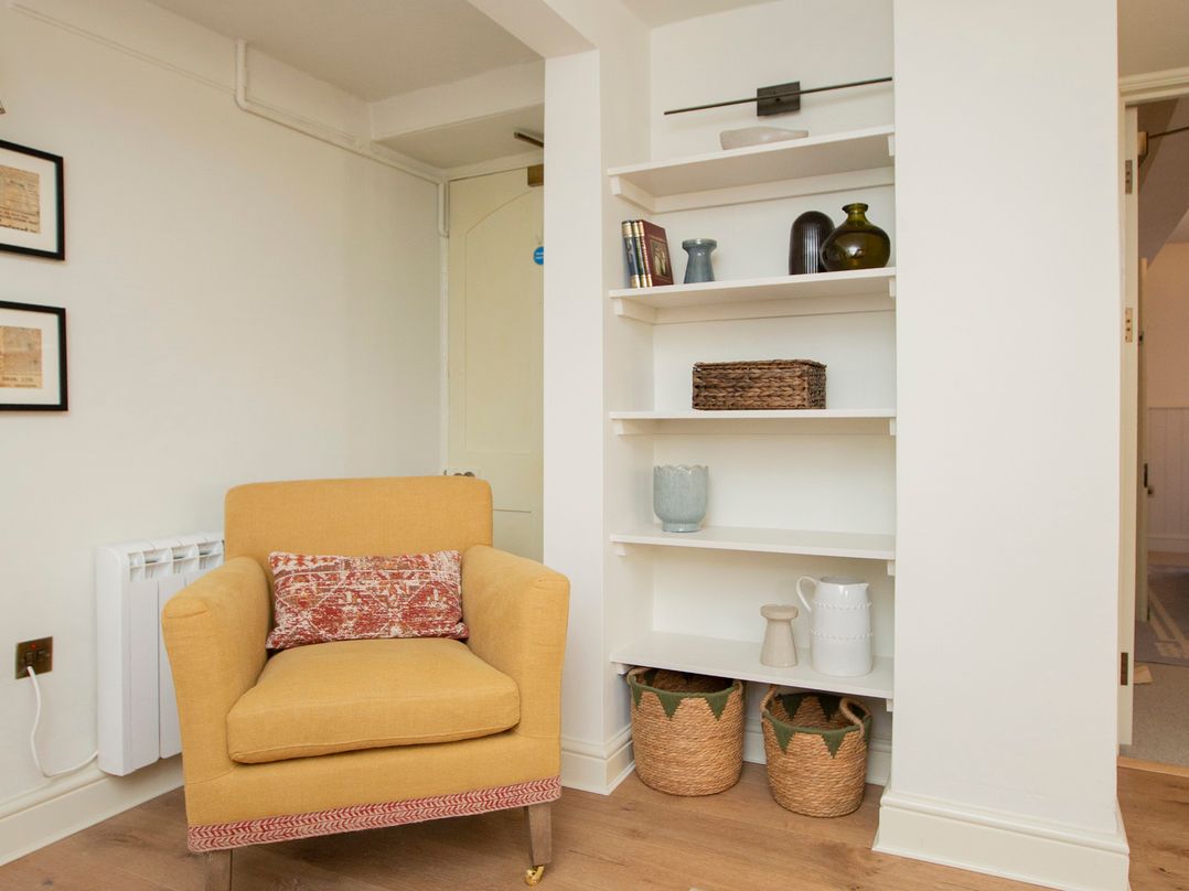Apartment 1, 86 Dyer Street