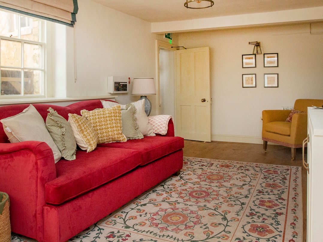 Apartment 1, 86 Dyer Street