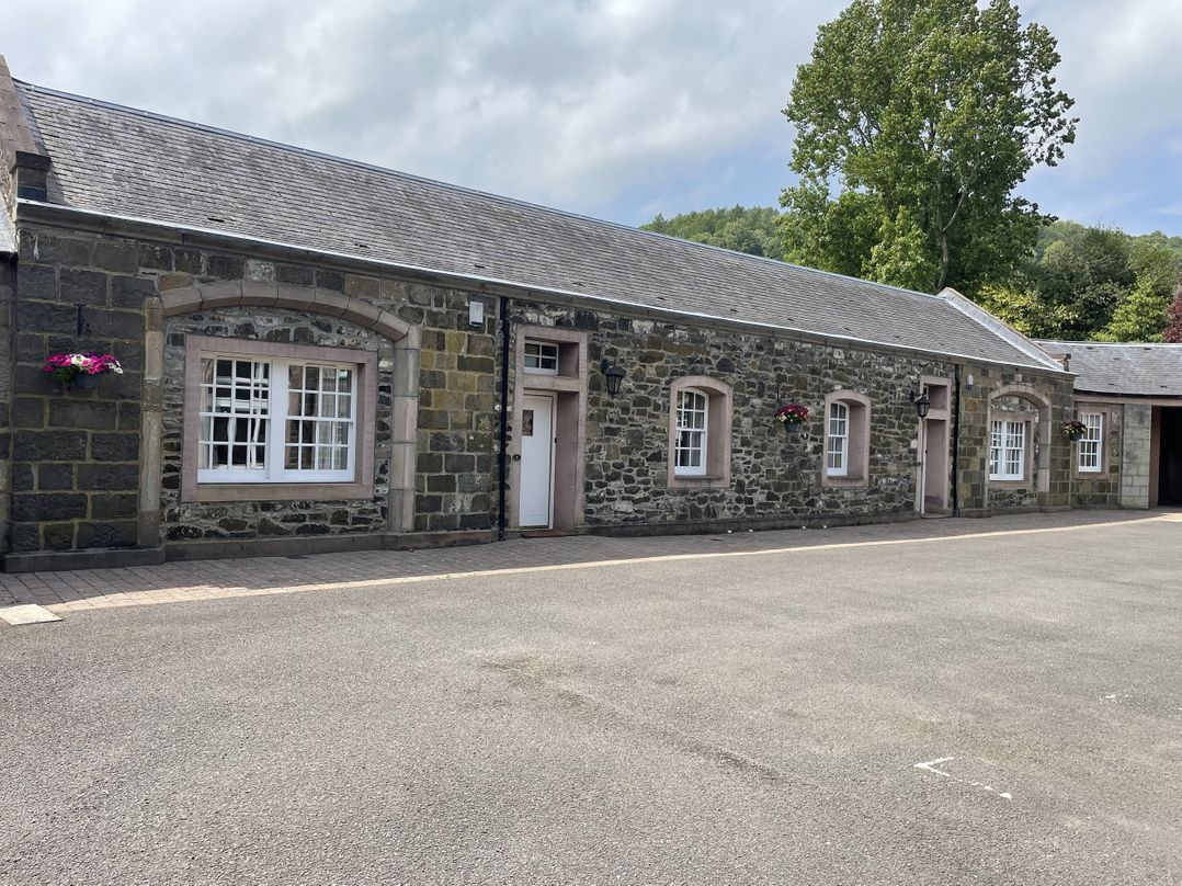 Coach House 5