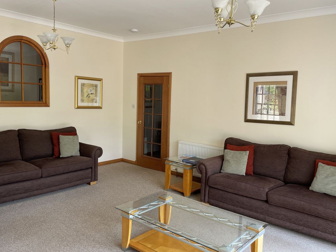 Coach House 5