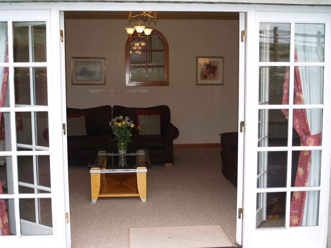 Coach House 5