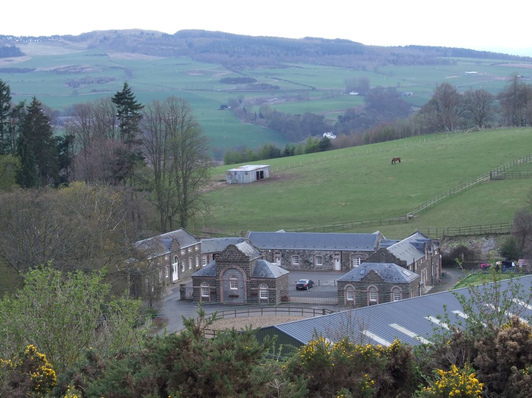 Coach House 5