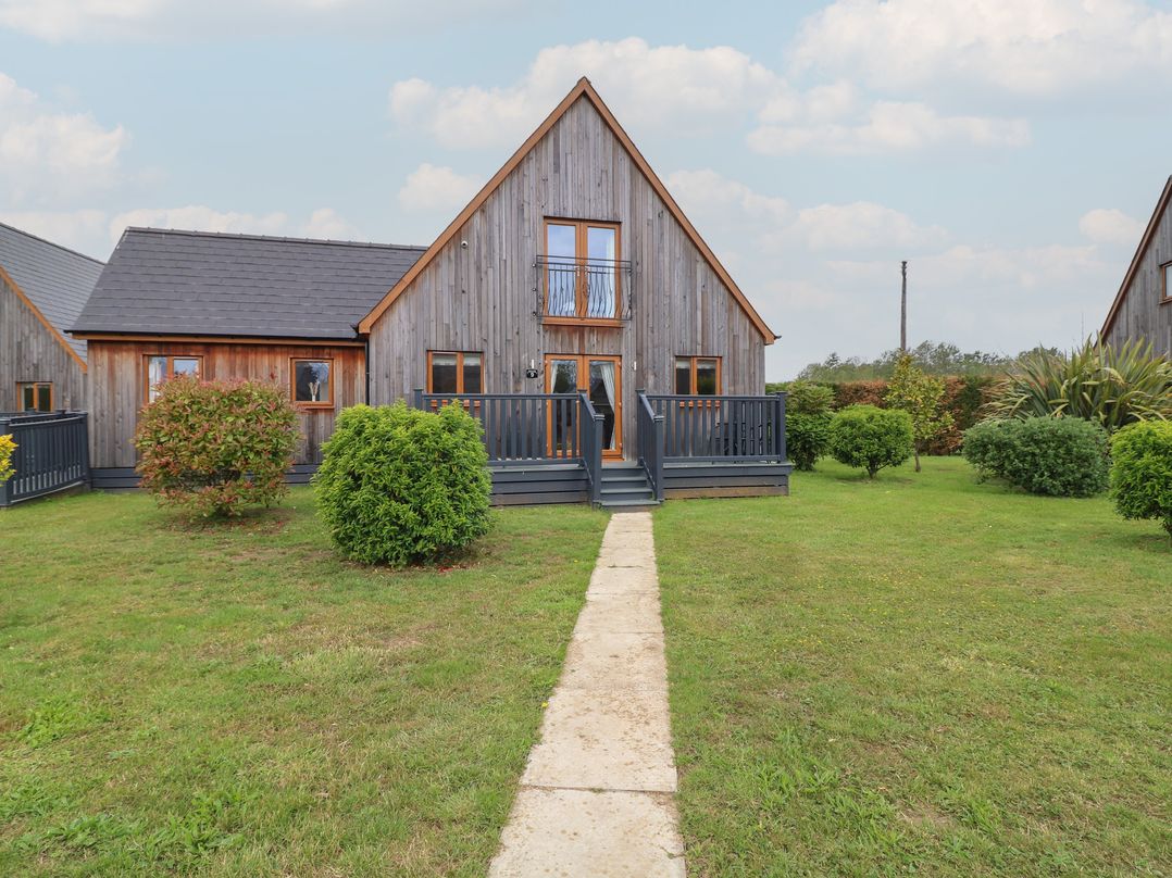 Lodge 9