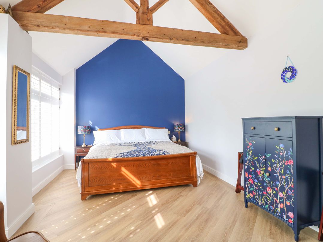 The Canalside Cottage