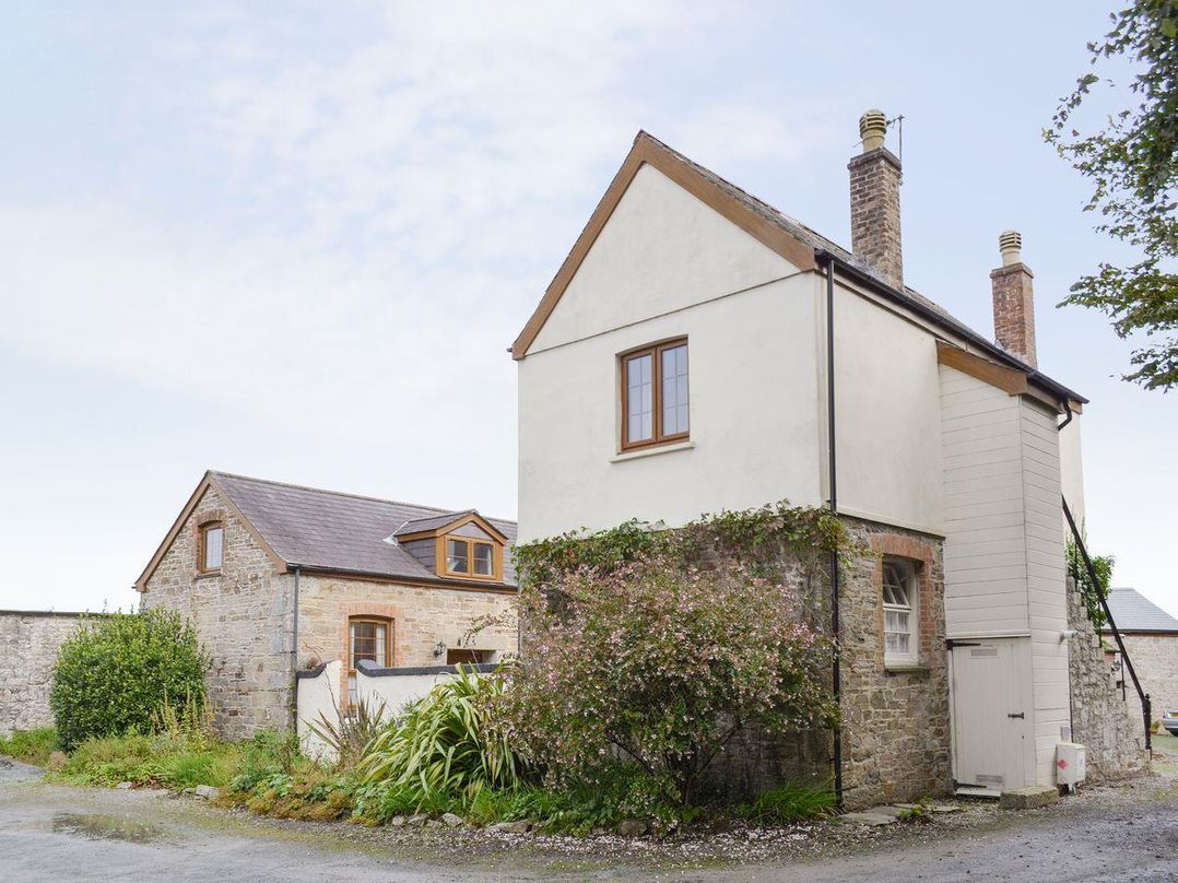 Horseshoe Cottage