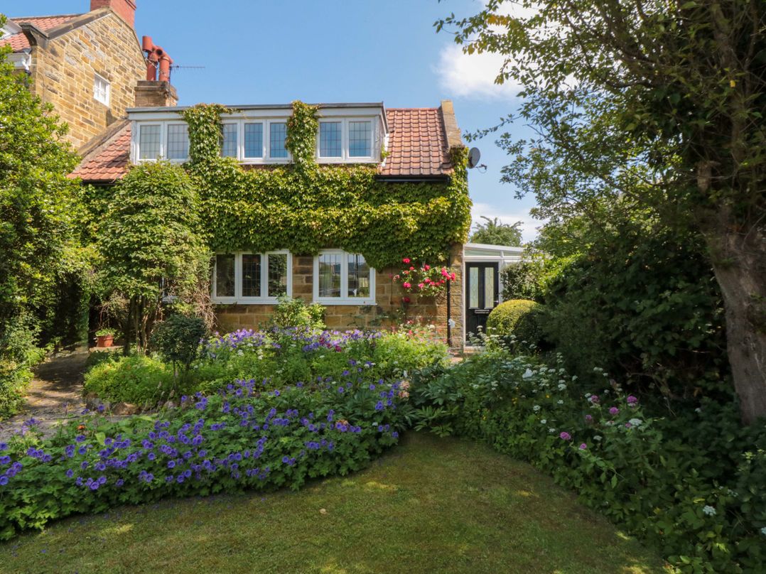 Scalby Grove Cottage