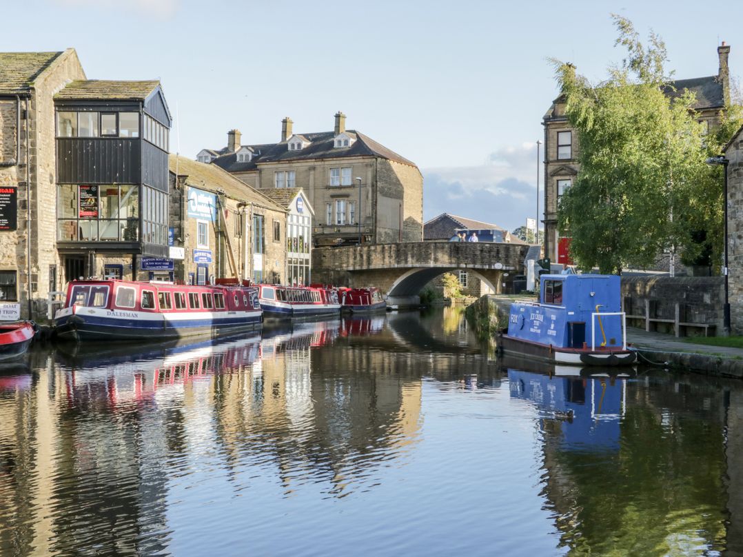 Number 7 Canalside