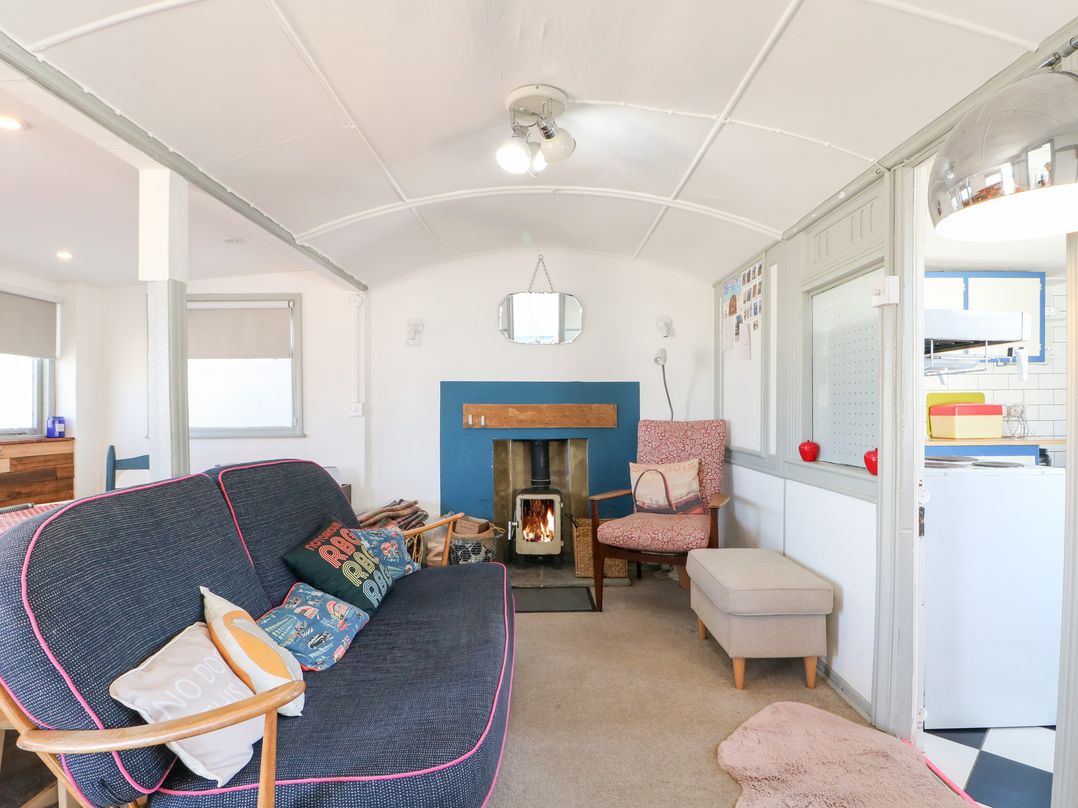 Harbour Road Quirky Beach Railway Carriages