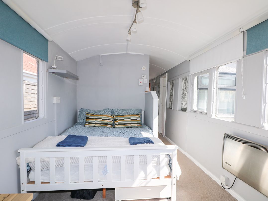 Harbour Road Quirky Beach Railway Carriages