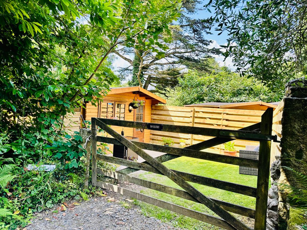 Harvey's Lodge