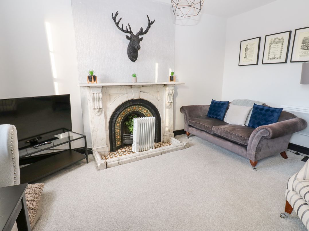 Lowther Apartment