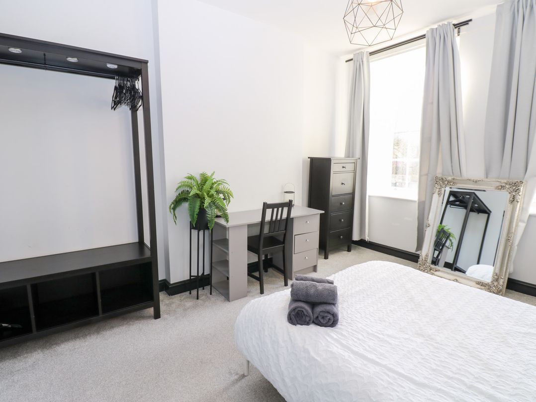 Lowther Apartment