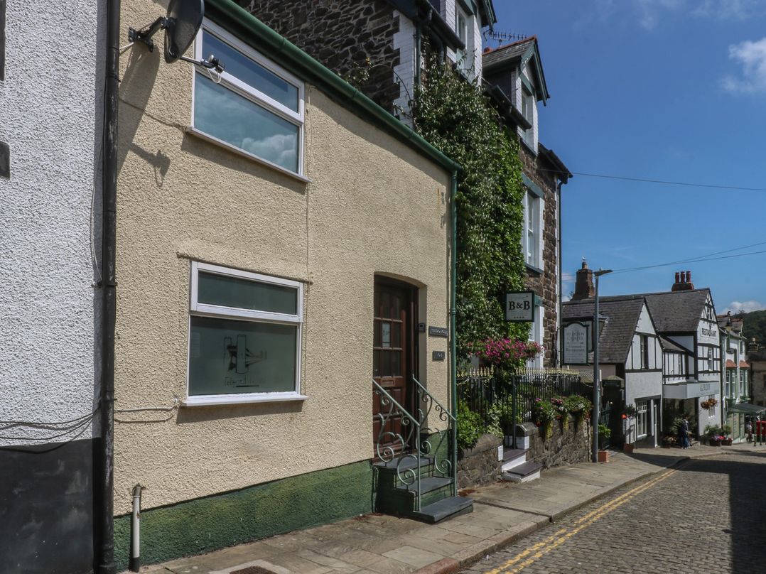 3 York Place