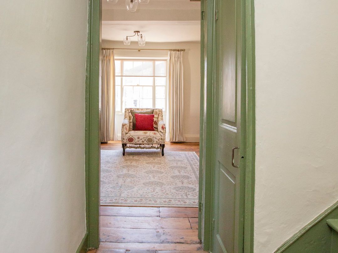 Apartment 2, 86 Dyer Street