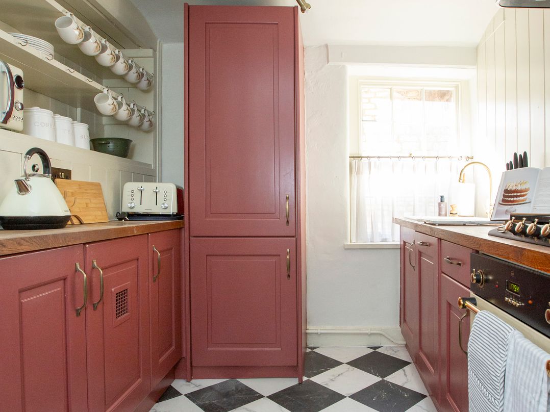 Apartment 2, 86 Dyer Street