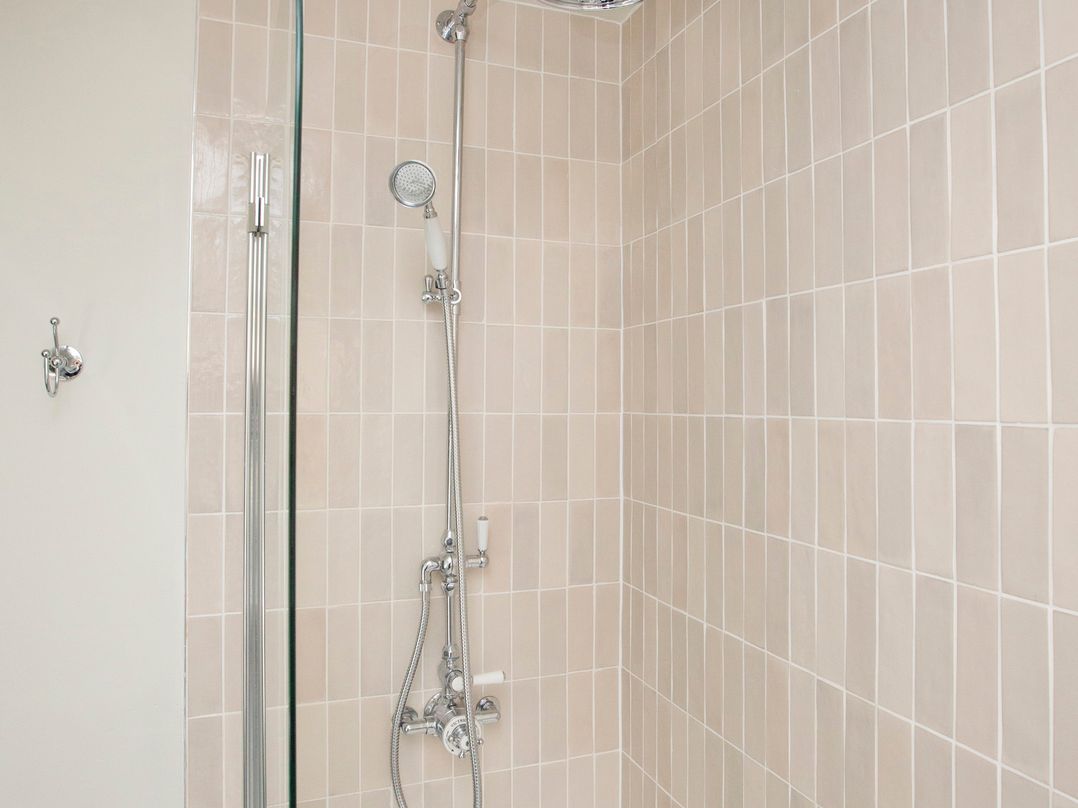 Apartment 2, 86 Dyer Street