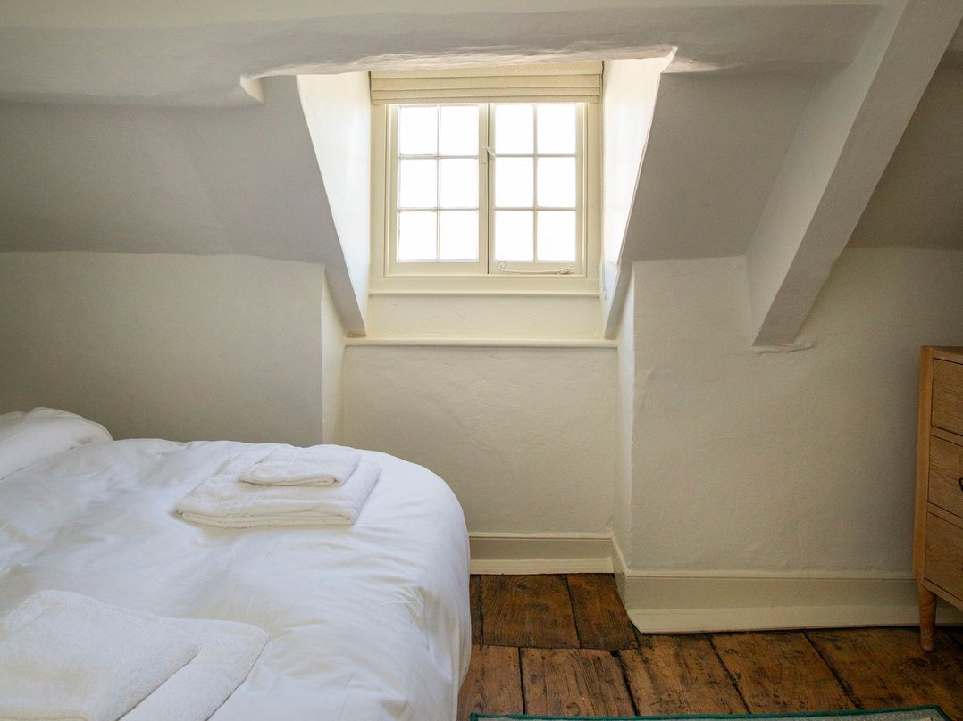 Apartment 2, 86 Dyer Street