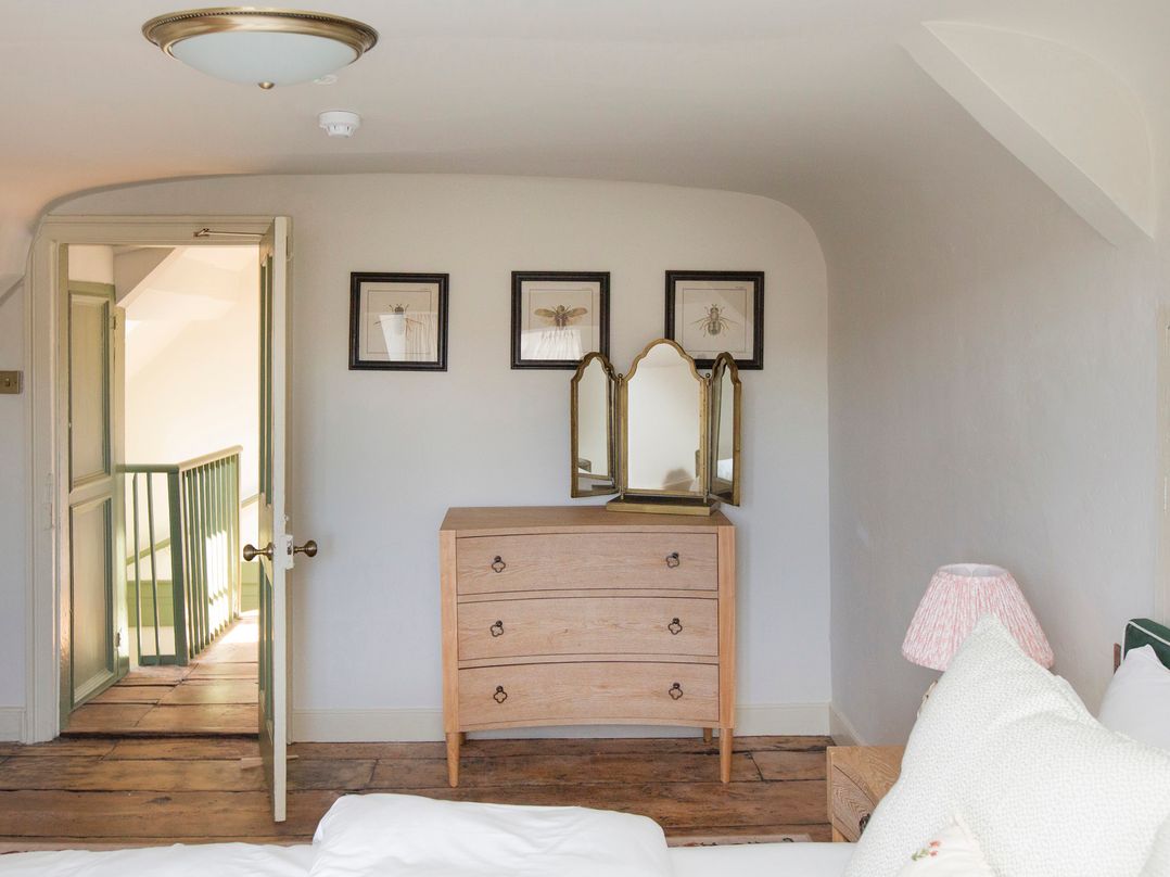 Apartment 2, 86 Dyer Street