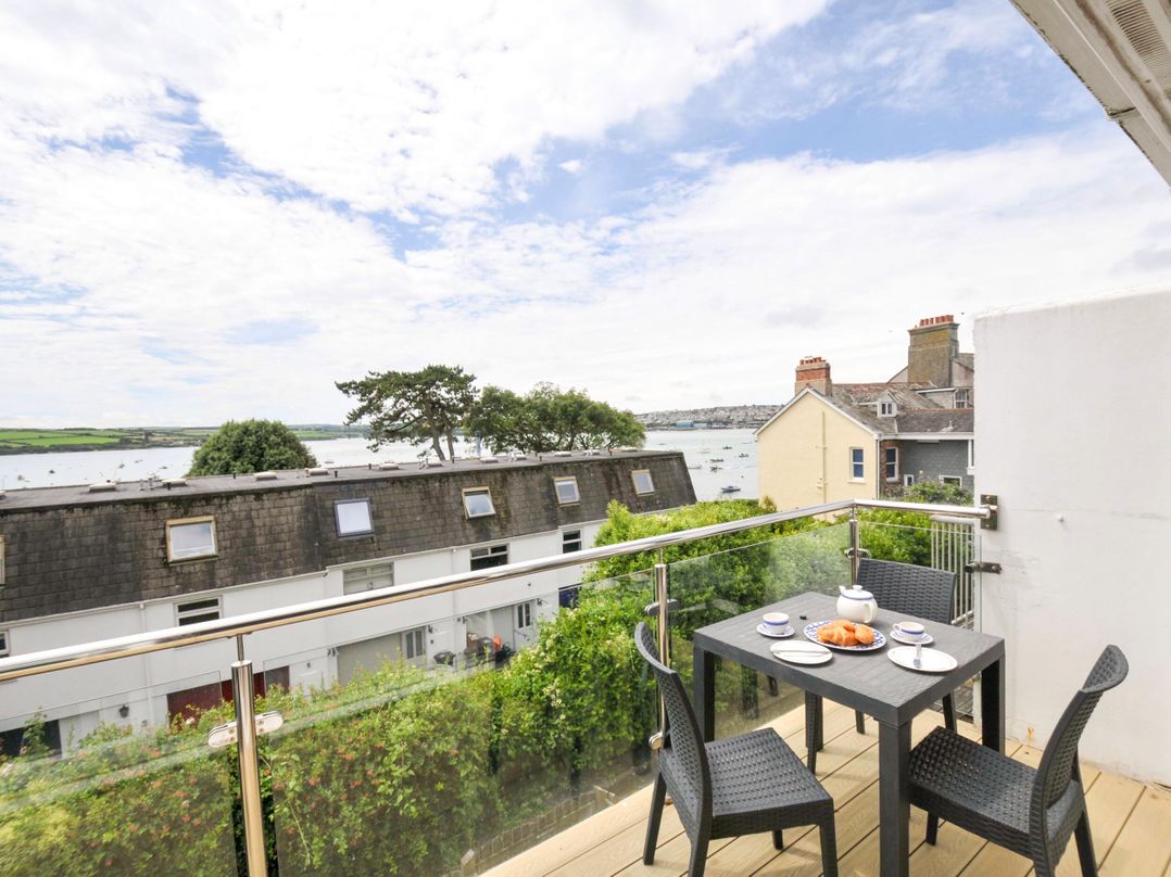 9 Slipway Cottages