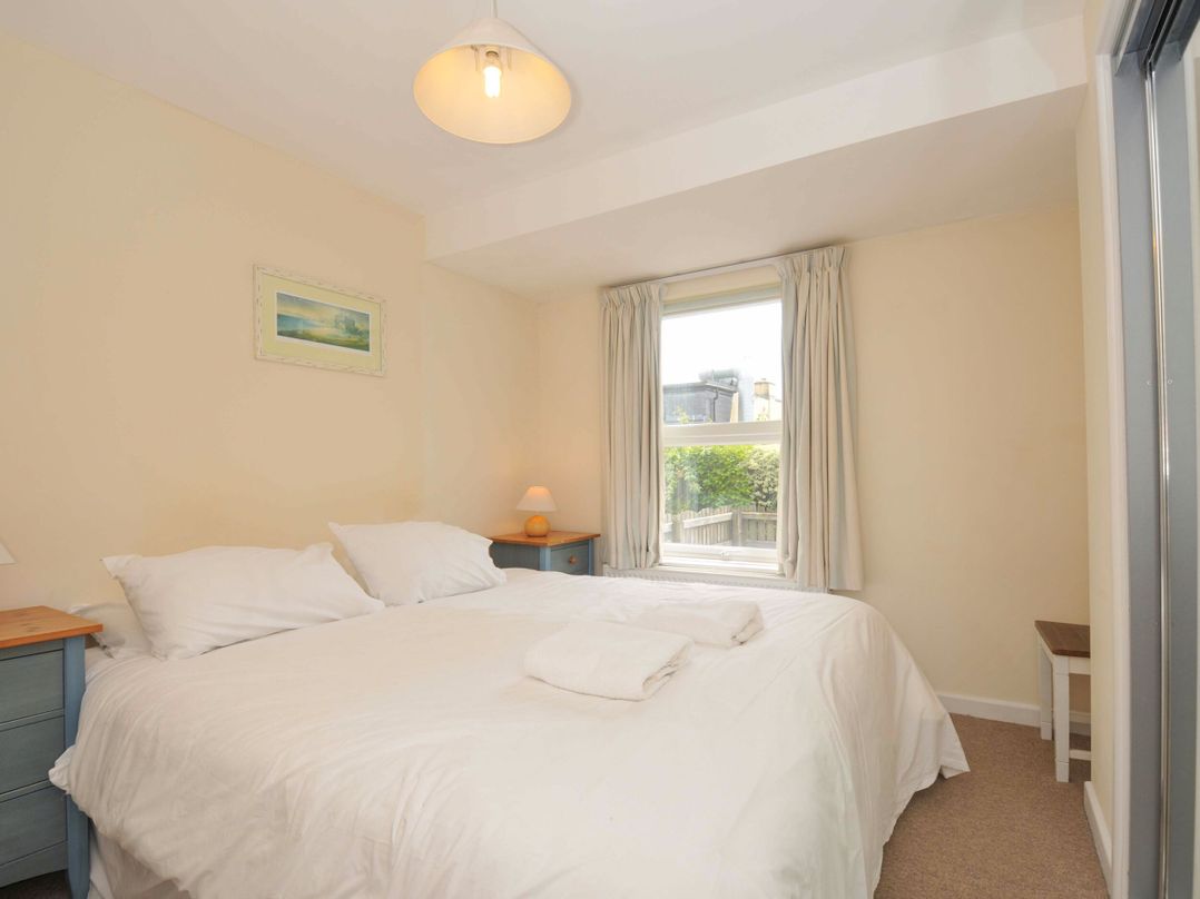9 Slipway Cottages