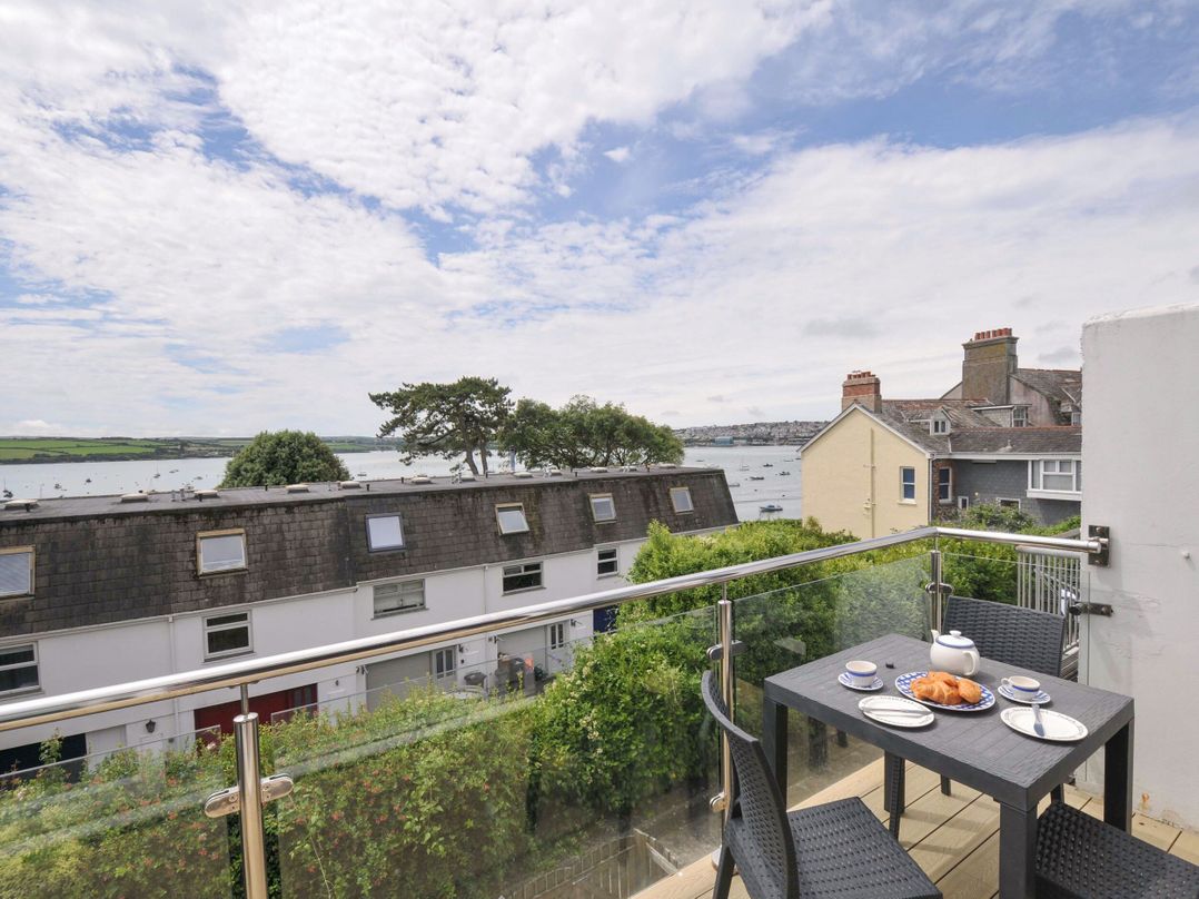 9 Slipway Cottages