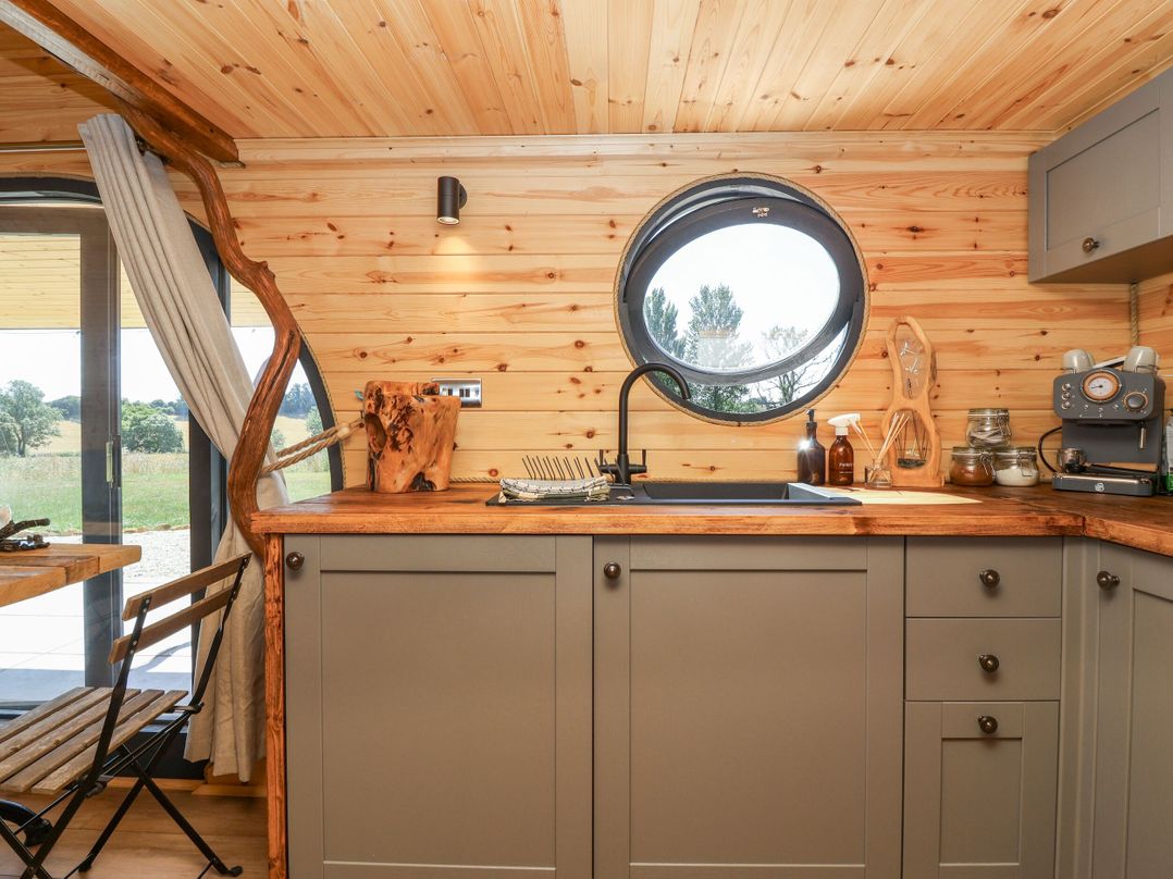 Bugley Pools Hideaway