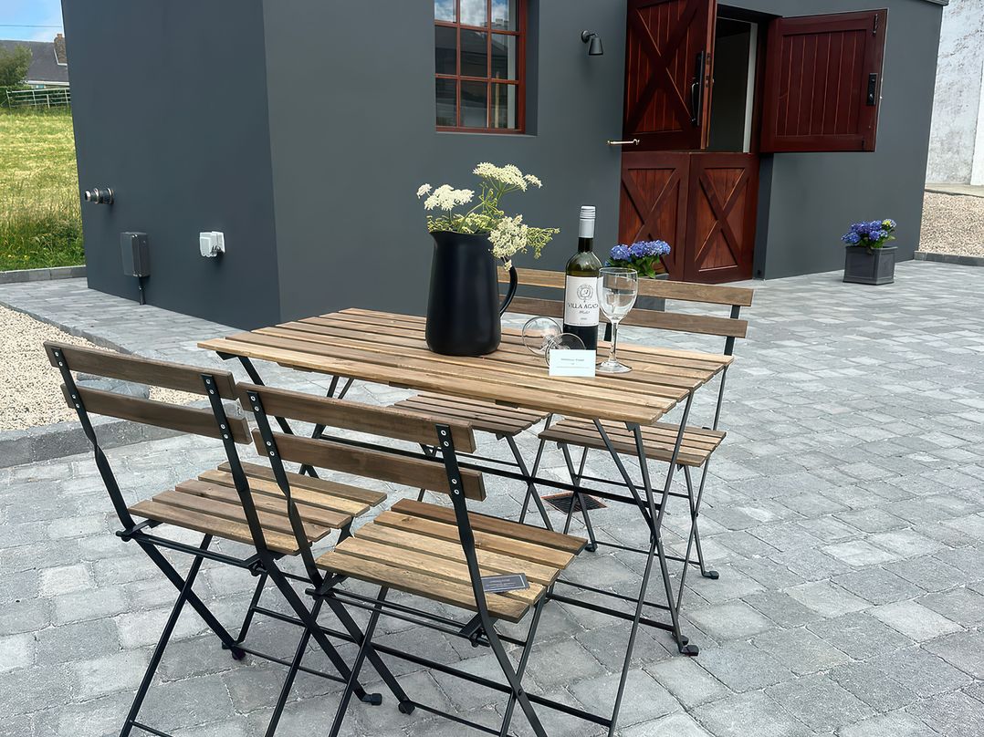 The Garden Cottage and Carriage House