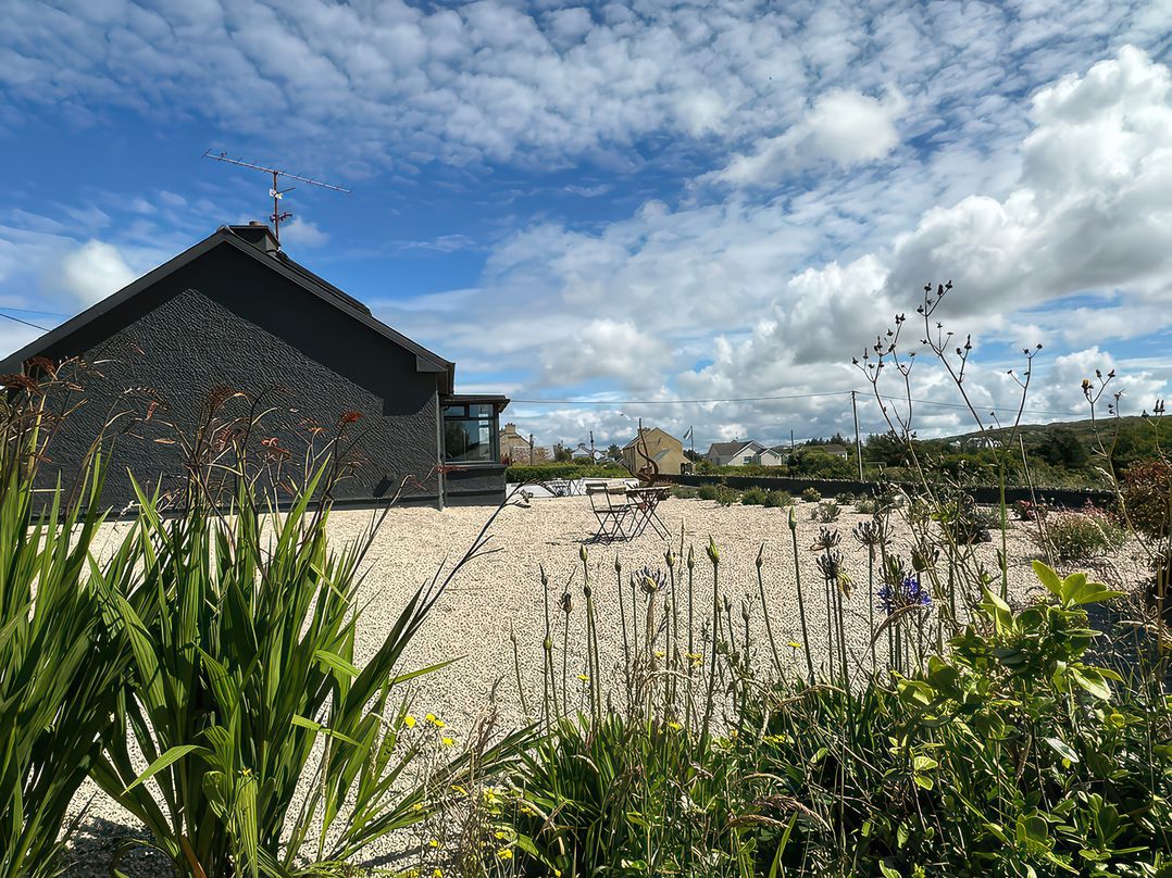 The Garden Cottage and Carriage House