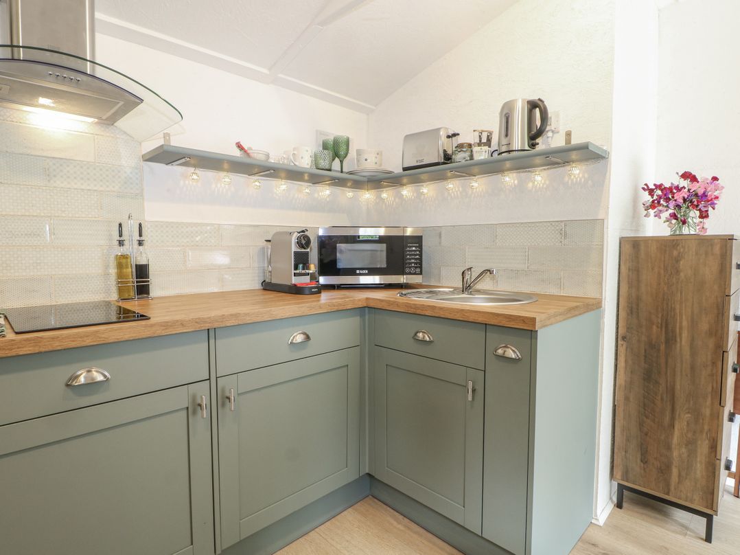 Charltons Hollow Cabin